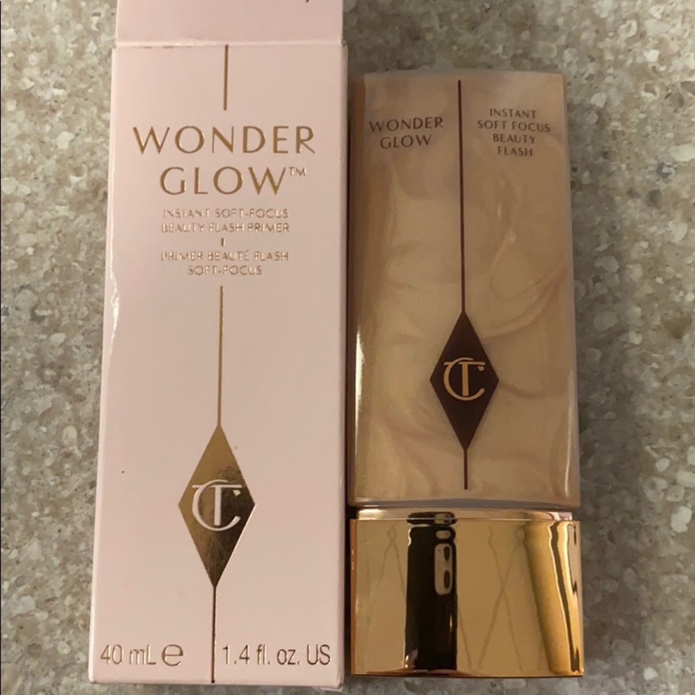 Charlotte Tilbury Wonder Glow Soft Focus Primer